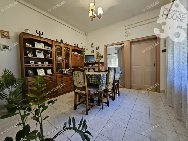 Eladó ház Kecskemét, Villanegyed 90 nm