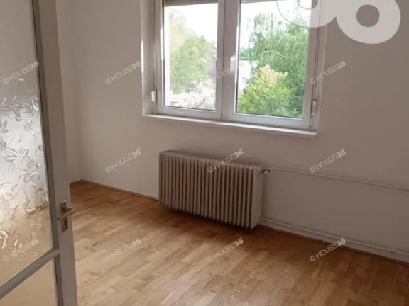 Kiadó lakás Kecskemét, Belváros 56 nm