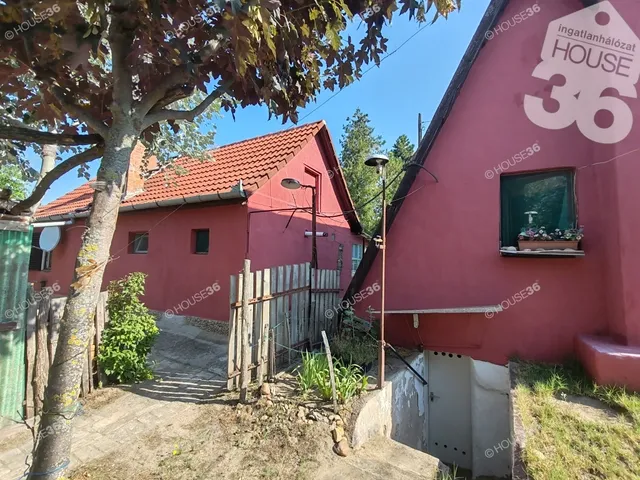 Eladó ház Kecskemét, Úrihegy 75 nm