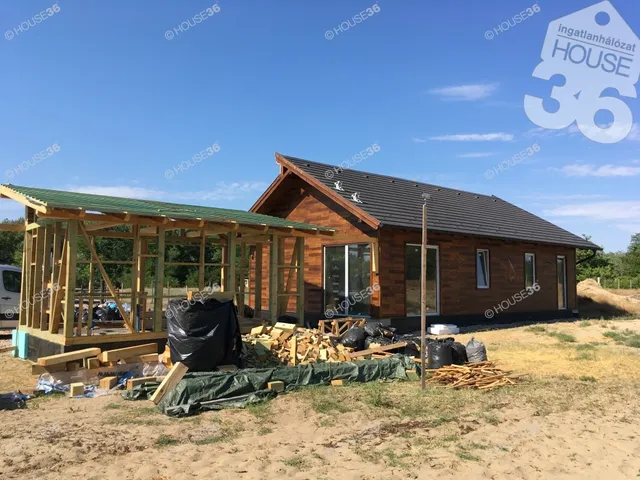 Eladó ház Kecskemét, Felsőszéktó 97 nm