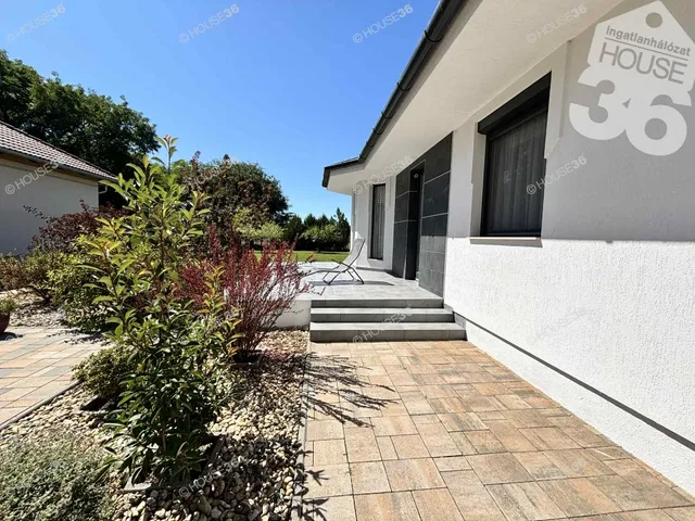 Eladó ház Helvécia 105 nm