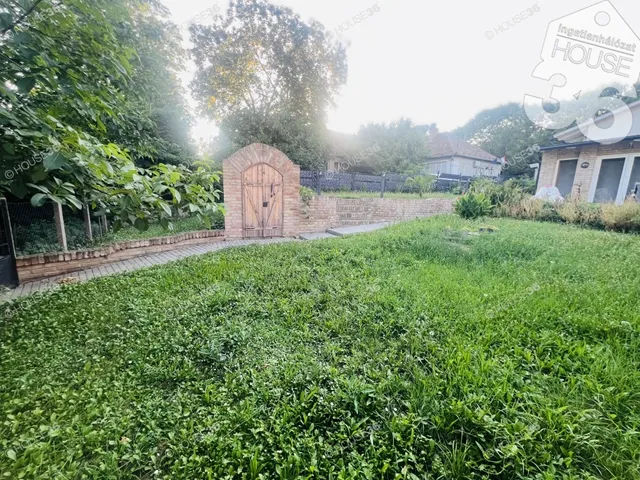 Eladó ház Szekszárd 140 nm