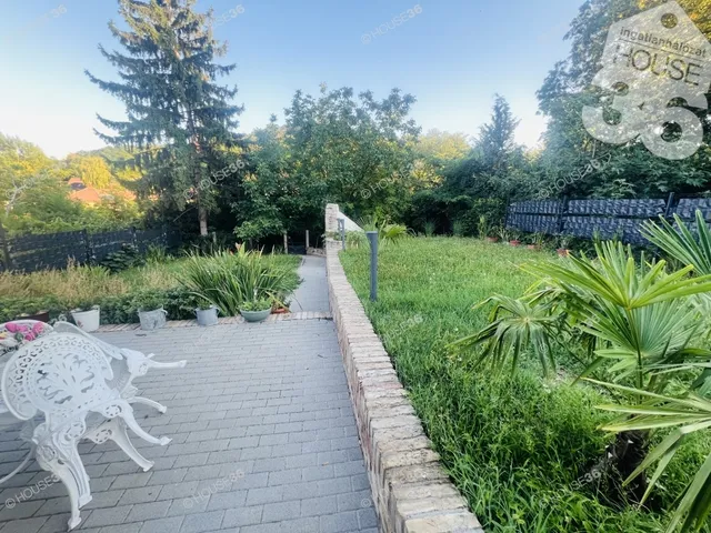 Eladó ház Szekszárd 140 nm