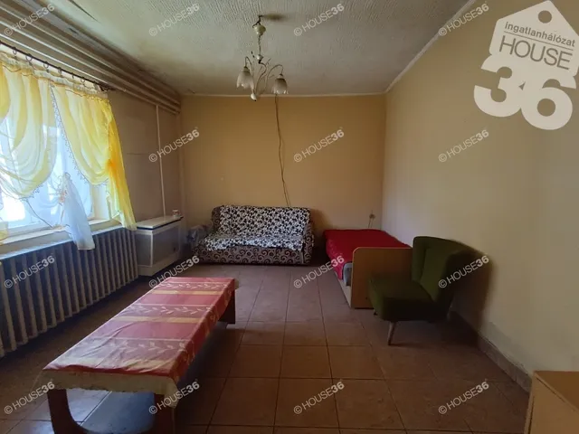 Eladó ház Kunszállás 83 nm