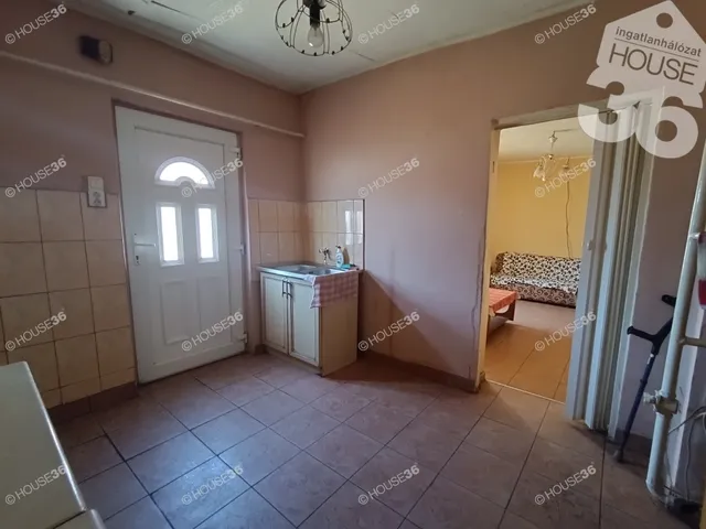 Eladó ház Kunszállás 83 nm