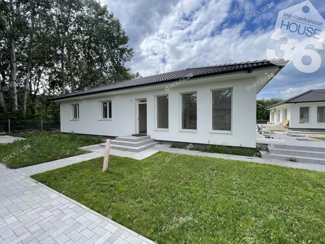 Eladó ház Ballószög 108 nm