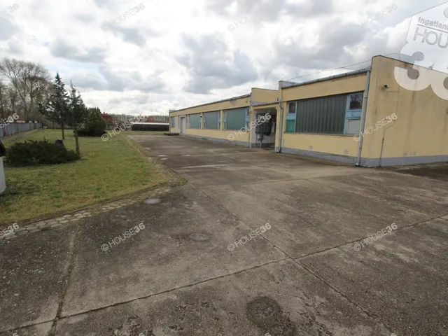 Eladó kereskedelmi és ipari ingatlan Csengőd 654 nm