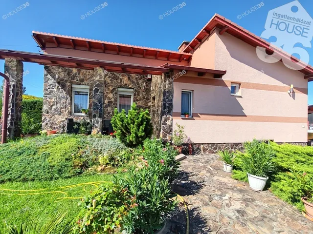 Eladó ház Jakabszállás 128 nm