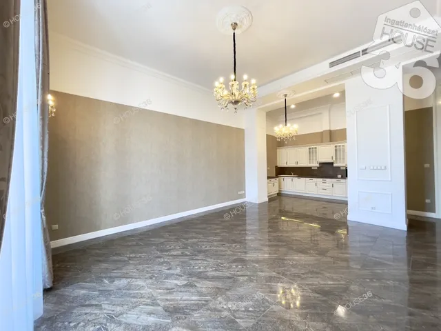 Eladó lakás Kecskemét, Belváros 103 nm