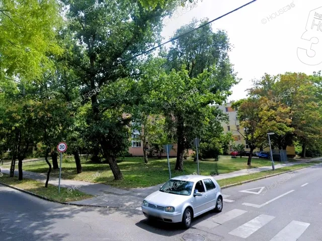 Eladó lakás Kecskemét 28 nm