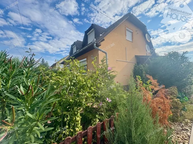 Eladó ház Cserkeszőlő 120 nm