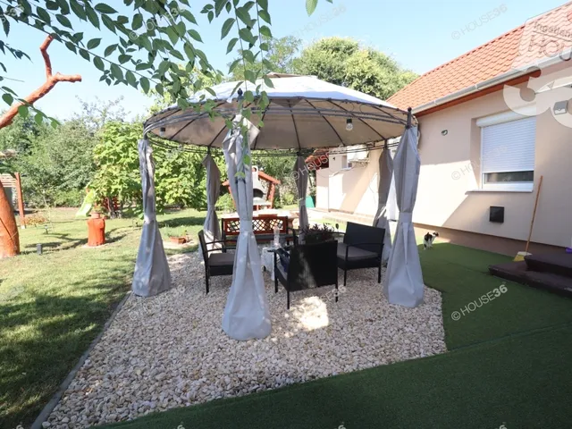 Eladó ház Cserkeszőlő 156 nm