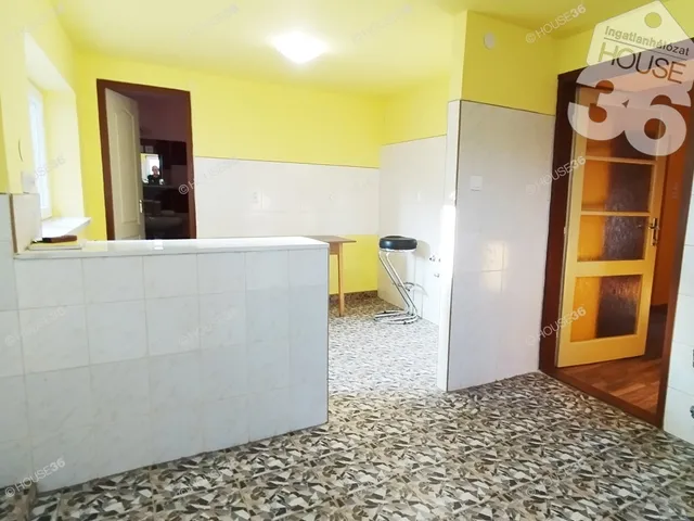 Eladó ház Tiszaalpár 46 nm