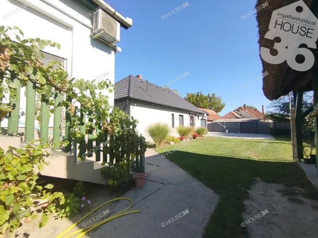 Eladó ház Izsák 150 nm