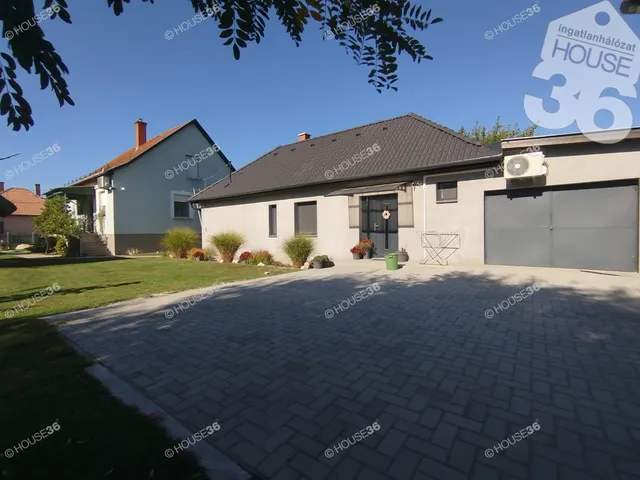 Eladó ház Izsák 150 nm