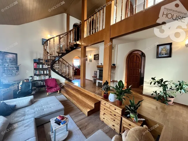 Eladó ház Kecskemét 192 nm