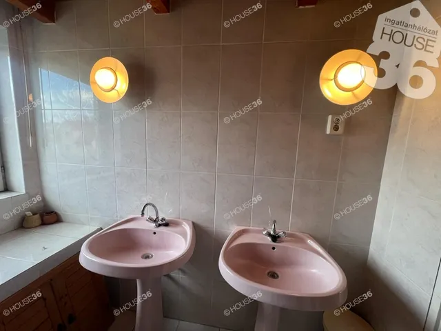 Eladó ház Kecskemét 180 nm