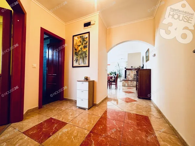 Eladó ház Kecskemét, Hunyadiváros 126 nm