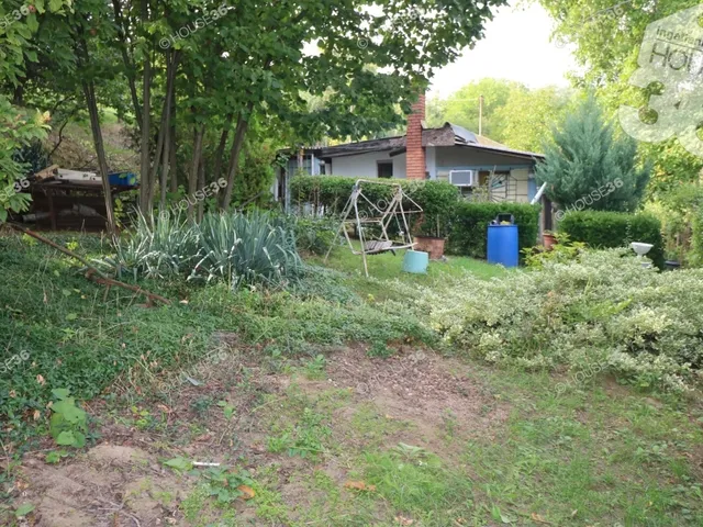 Eladó üdülő és hétvégi ház Bölcske 35 nm