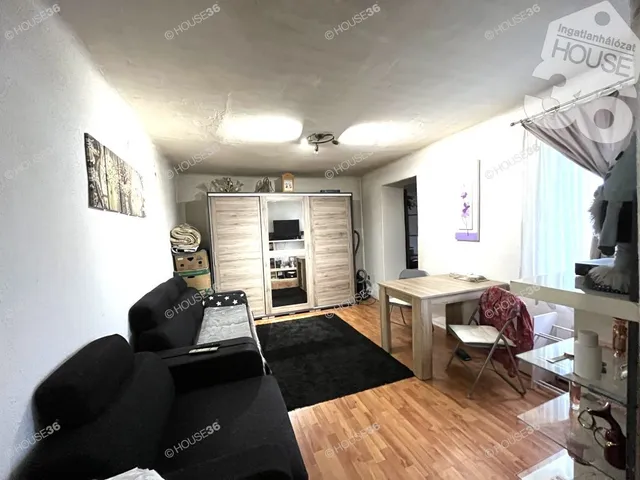 Eladó ház Tiszaalpár 63 nm