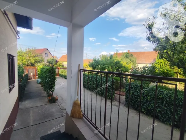 Eladó ház Kecskemét 100 nm