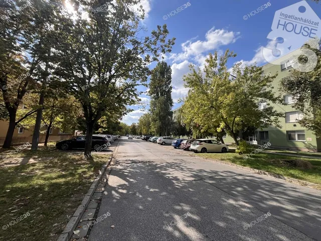 Eladó garázs Kecskemét 15 nm