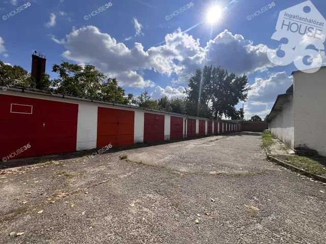 Eladó garázs Kecskemét 15 nm