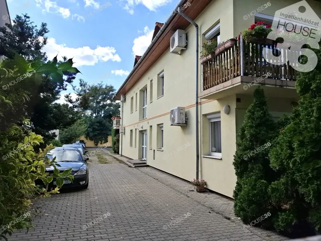 Eladó lakás Budapest XVIII. kerület 85 nm