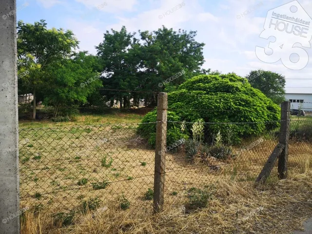 Eladó telek Lakitelek 5951 nm