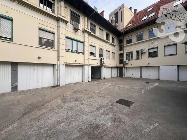Eladó garázs Kecskemét 39 nm