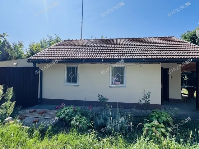 Eladó mezőgazdasági ingatlan Kecskemét, Alsószéktó 50 nm
