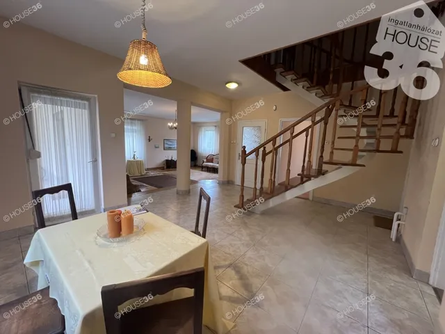 Eladó ház Kecskemét 217 nm