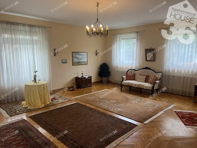 Eladó ház Kecskemét 217 nm