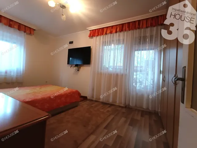 Eladó ház Kecskemét, Petőfiváros 160 nm