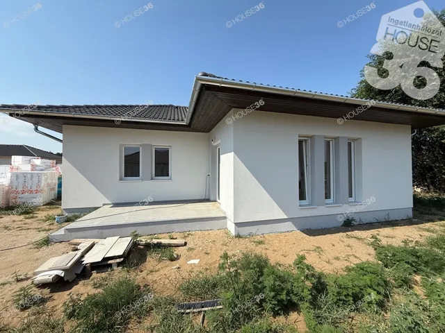 Eladó ház Kecskemét, Katonatelep 81 nm