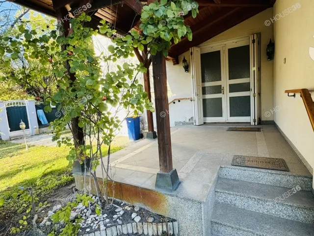 Eladó ház Kecskemét 260 nm