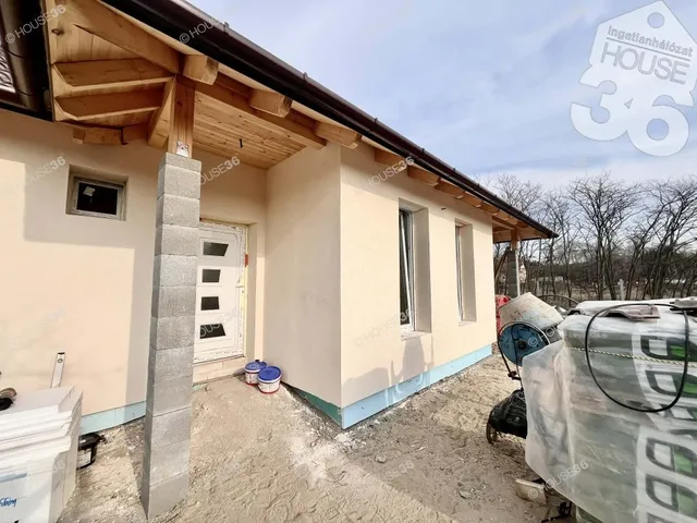 Eladó ház Kecskemét 104 nm