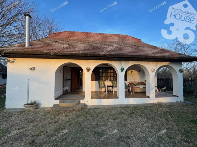 Eladó ház Bugacpusztaháza 90 nm