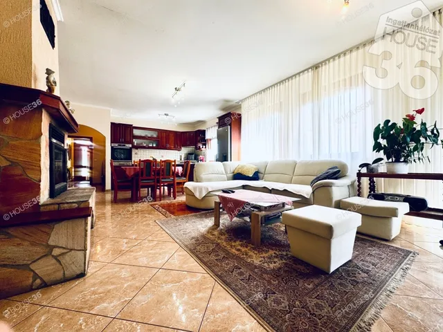 Eladó ház Kecskemét, Hunyadiváros 126 nm