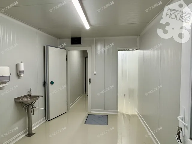 Eladó kereskedelmi és ipari ingatlan Kiskunfélegyháza 19 nm