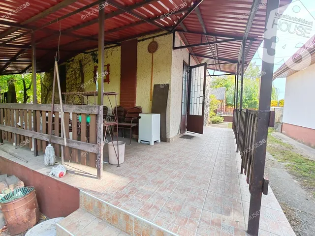 Eladó ház Lakitelek 35 nm