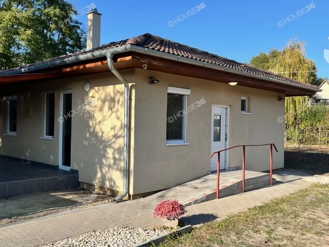 Eladó ház Kecskemét, Máriahegy 63 nm