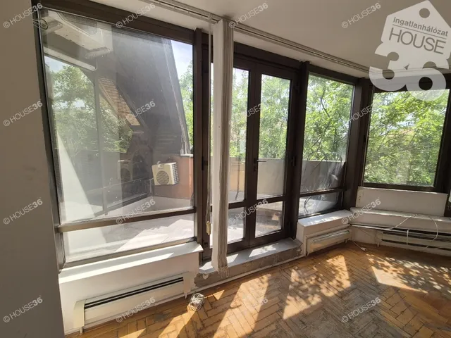 Eladó kereskedelmi és ipari ingatlan Kecskemét, Belváros 58 nm