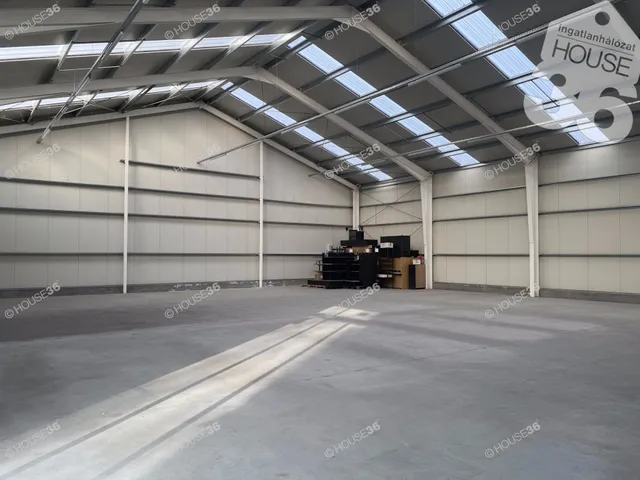 Eladó kereskedelmi és ipari ingatlan Kecskemét, Kósafalu 540 nm