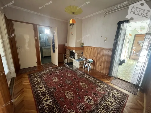 Eladó ház Géderlak 136 nm