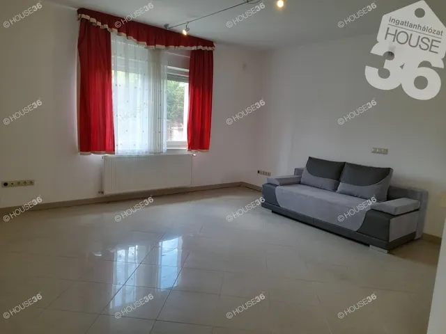 Eladó ház Barcs 320 nm