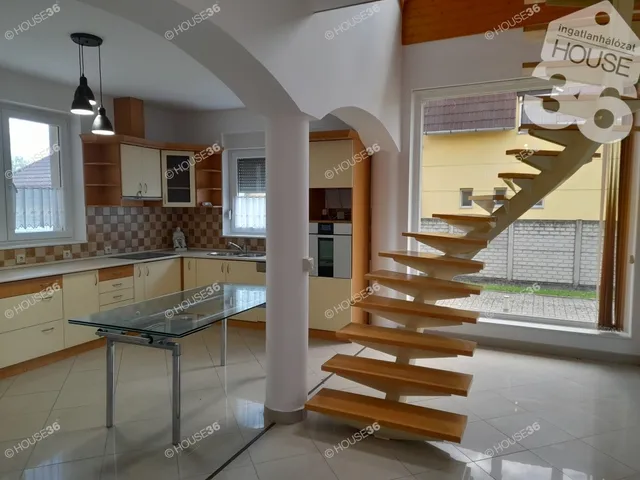 Eladó ház Barcs 320 nm