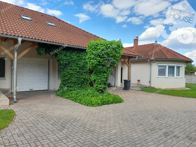 Eladó ház Barcs 320 nm