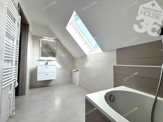 Eladó lakás Kecskemét 95 nm