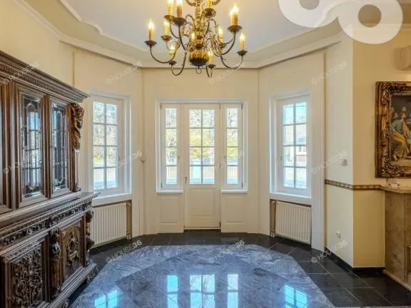 Eladó ház Kecskemét, Villanegyed 270 nm